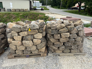 1 MAN FIELDSTONE FINGER BOULDER